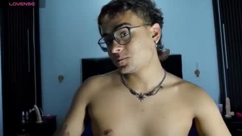 HansOliver online show from February 19, 3:05 am