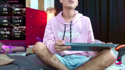 Oliver  Smith online show from September 14, 3:46 pm