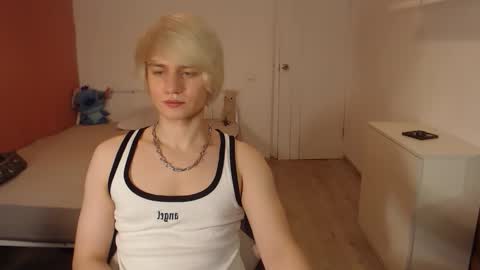 Oliver online show from November 16, 2:02 am