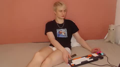 Oliver online show from March 9, 12:15 am