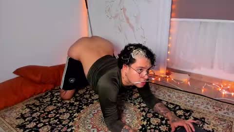 Mr Blue Sky online show from December 13, 2:32 am