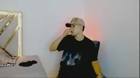 oliver saint online show from March 17, 11:10 pm