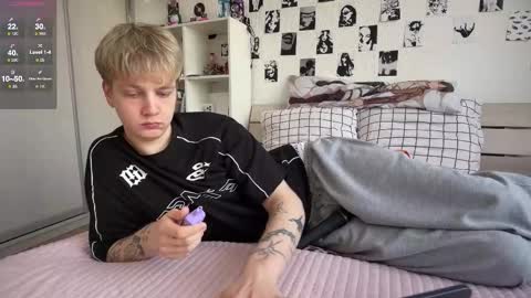 oliver online show from March 18, 10:32 am