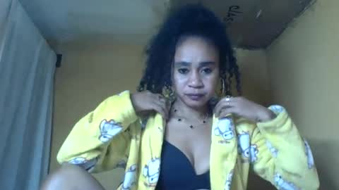 olivia9794 online show from July 2, 7:57 am
