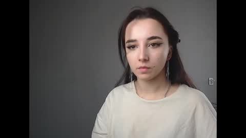 Olivia online show from March 4, 1:06 pm