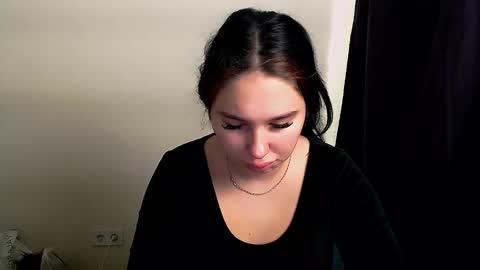 Olivia online show from November 3, 4:13 am