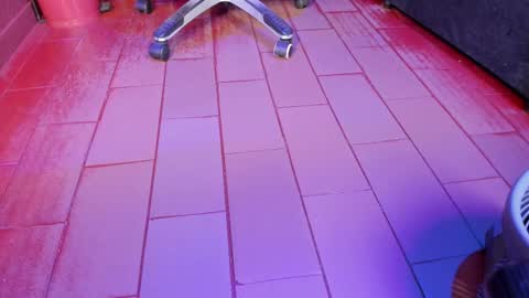   online show from March 11, 1:01 pm