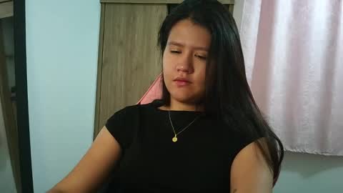 Olivia online show from March 24, 12:44 pm