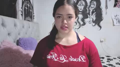 oliviabluee10 online show from March 16, 10:58 pm