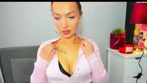 OliviaDirty online show from April 22, 9:16 am