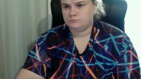 OliviaErmesx online show from October 13, 6:26 am