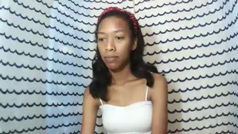 oliviah27 online show from November 28, 8:54 am