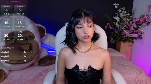 Snapshot of oliviamcneill chatting on January 31, 8:01 pm Olivia Mcneill  online show from January 31, 8:01 pm