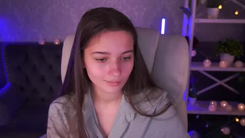 Olivia online show from December 20, 9:43 am