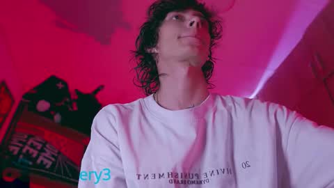     online show from December 4, 4:12 am