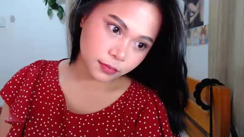 Snapshot of omariaennaid chatting on December 8, 7:58 am Angel online show from December 8, 7:58 am