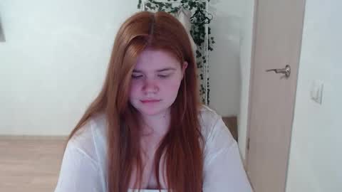  MellY  online show from March 21, 4:33 pm