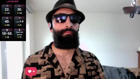 ona nisme online show from February 12, 10:35 am