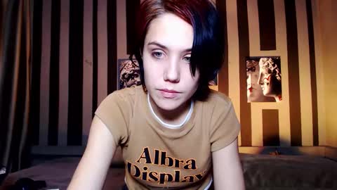 onaloon online show from November 24, 1:48 am