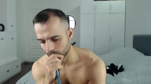 onebestlover online show from September 27, 12:03 pm