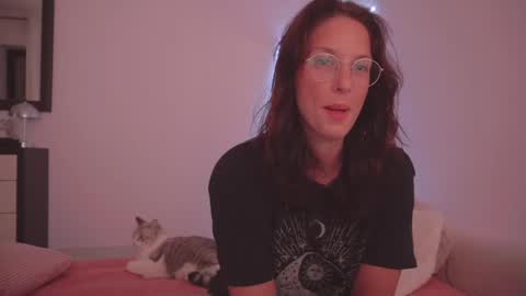 Ariel online show from April 15, 9:48 pm