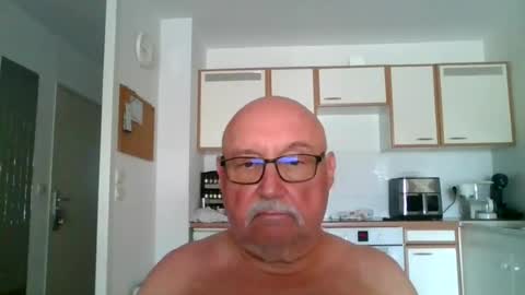 Onemoretimebis online show from August 2, 1:46 pm