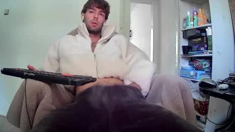 onesieboyx online show from October 2, 11:20 am