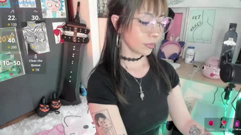 oni_dakotta online show from October 26, 3:01 pm