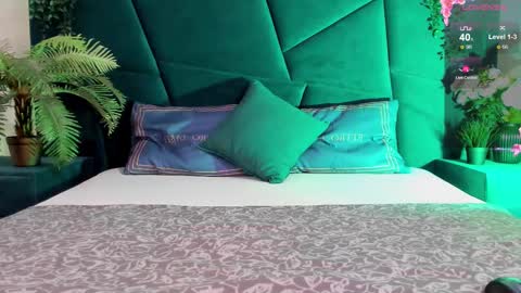 Snapshot of only_eric chatting on February 23, 7:28 pm Erick  online show from February 23, 7:28 pm