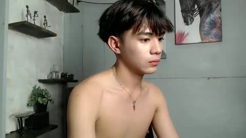 MAU online show from December 22, 1:18 pm