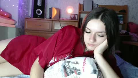 Amalia online show from March 8, 8:25 pm