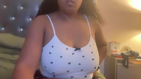 onlyinurdreams00 online show from July 5, 4:30 am