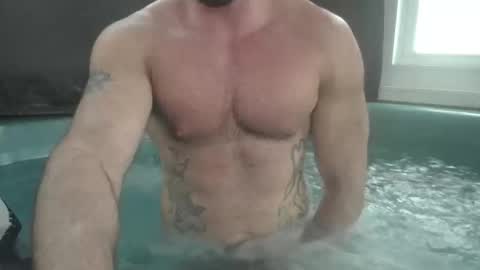 onlylooking4 online show from April 5, 8:28 pm