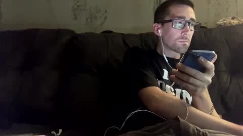 Snapshot of onthecumup69 chatting on February 21, 5:02 am onthecumup69 online show from February 21, 5:02 am