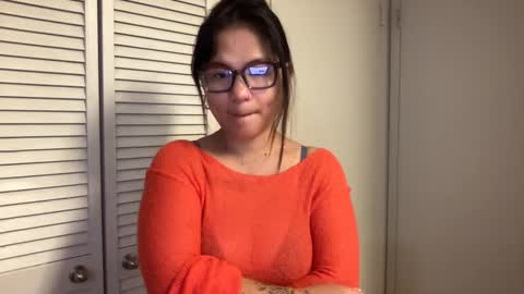 Snapshot of oohhellothere chatting on September 18, 8:07 am Miss Girly online show from September 18, 8:07 am