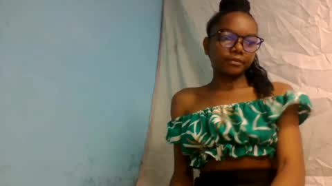 ooooranorosoa online show from July 28, 6:20 pm