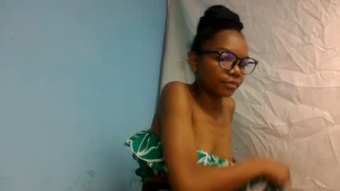 ooooranorosoa online show from July 28, 7:39 pm