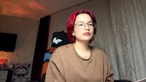 Snapshot of orahisle chatting on October 13, 3:47 pm Thea online show from October 13, 3:47 pm