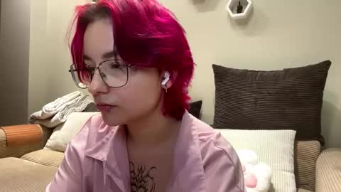 Thea online show from November 1, 8:13 am