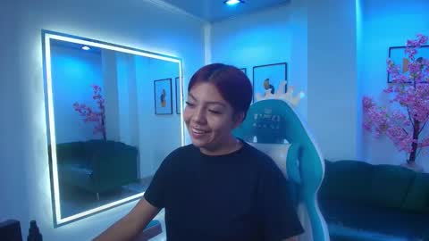 Oriana  online show from March 4, 7:55 pm