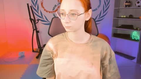 Snapshot of orianna_blade chatting on January 19, 3:10 pm Orianna -  Hi Im into geek culture cosplay crafting LARP games. Shall we play DnD online show from January 19, 3:10 pm