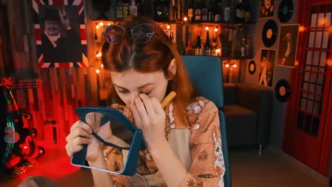 Snapshot of orianna_blade chatting on December 29, 1:38 pm Orianna -  Hi Im into geek culture cosplay crafting LARP games. Shall we play DnD online show from December 29, 1:38 pm