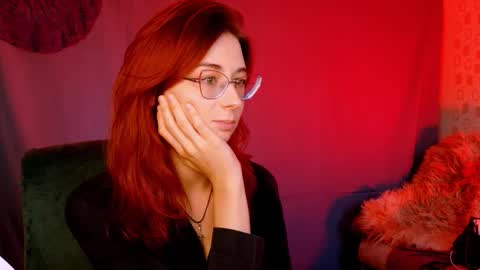 Snapshot of orianna_blade chatting on September 9, 3:23 pm Orianna -  Hi Im into geek culture cosplay crafting LARP games. Shall we play DnD online show from September 9, 3:23 pm