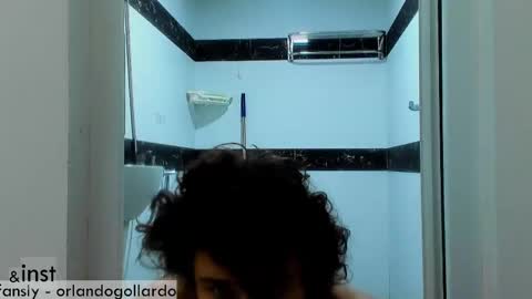 Snapshot of orlando__bloom chatting on February 10, 11:04 am Fansly and Instagram -  online show from February 10, 11:04 am