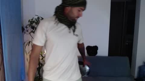 Snapshot of orlando_horny chatting on October 13, 4:03 am orlando_horny online show from October 13, 4:03 am