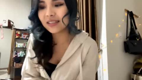 Angel online show from September 24, 1:51 pm