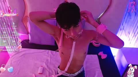 osamu_tay online show from March 24, 9:04 am