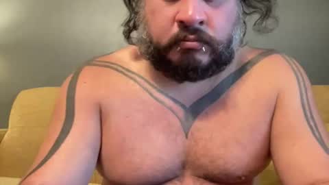 oscar_valentine online show from April 9, 6:35 pm