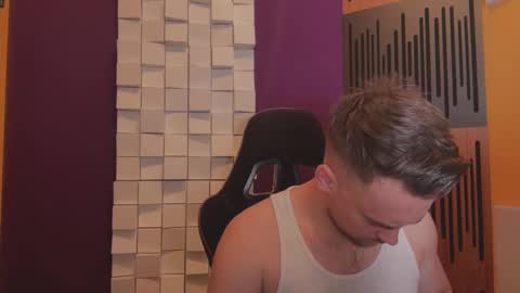 Oscar Steel Savage online show from March 6, 8:05 pm