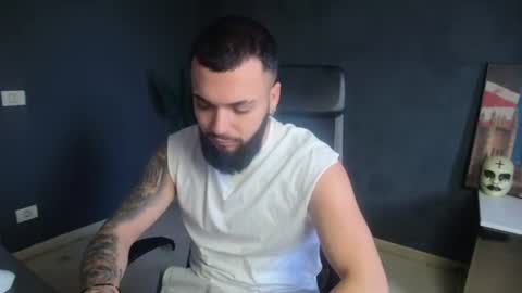 OscarWills online show from July 25, 4:43 am